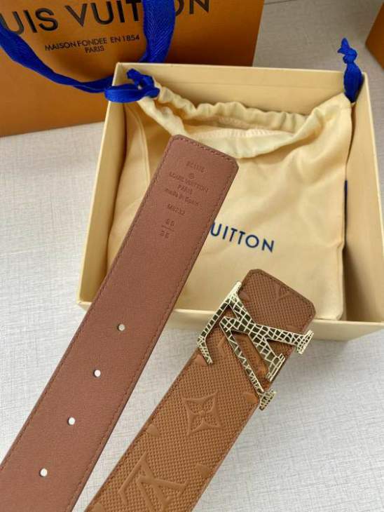 Picture of Louis Vuitton Belts _SKUfw121380351fw